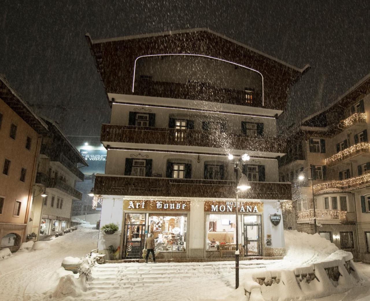 Hotel Montana Cortina dʼAmpezzo Exteriör bild
